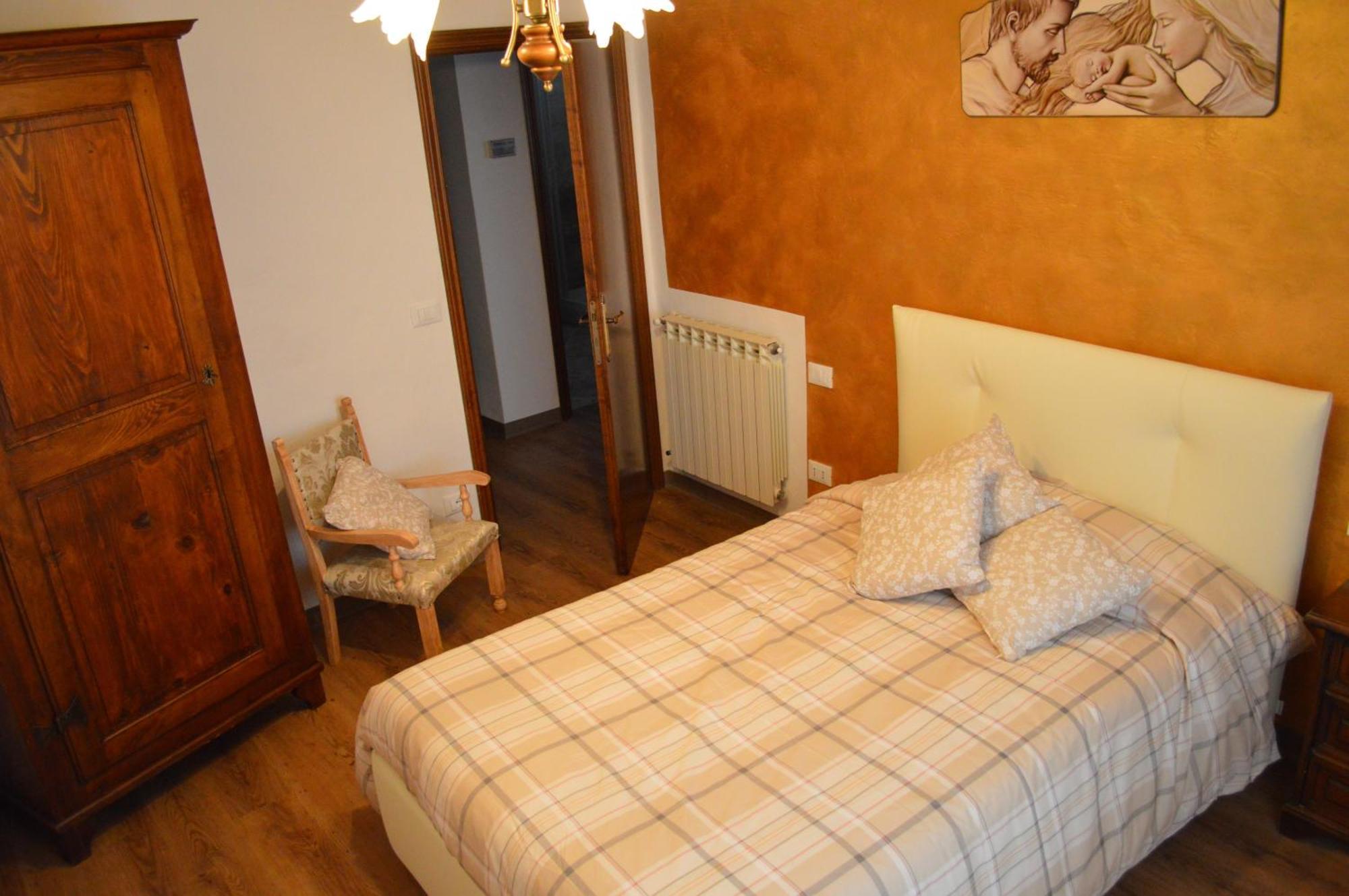 La Piccola Loggia Apartment Торита ди Сиена Стая снимка