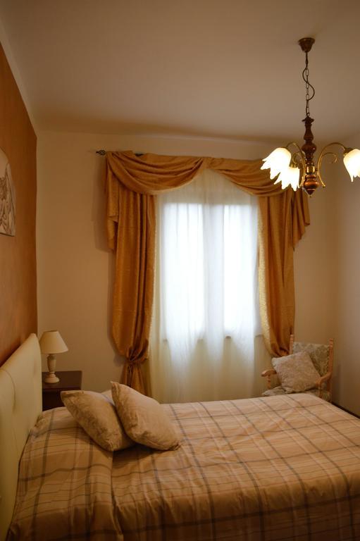 La Piccola Loggia Apartment Торита ди Сиена Екстериор снимка