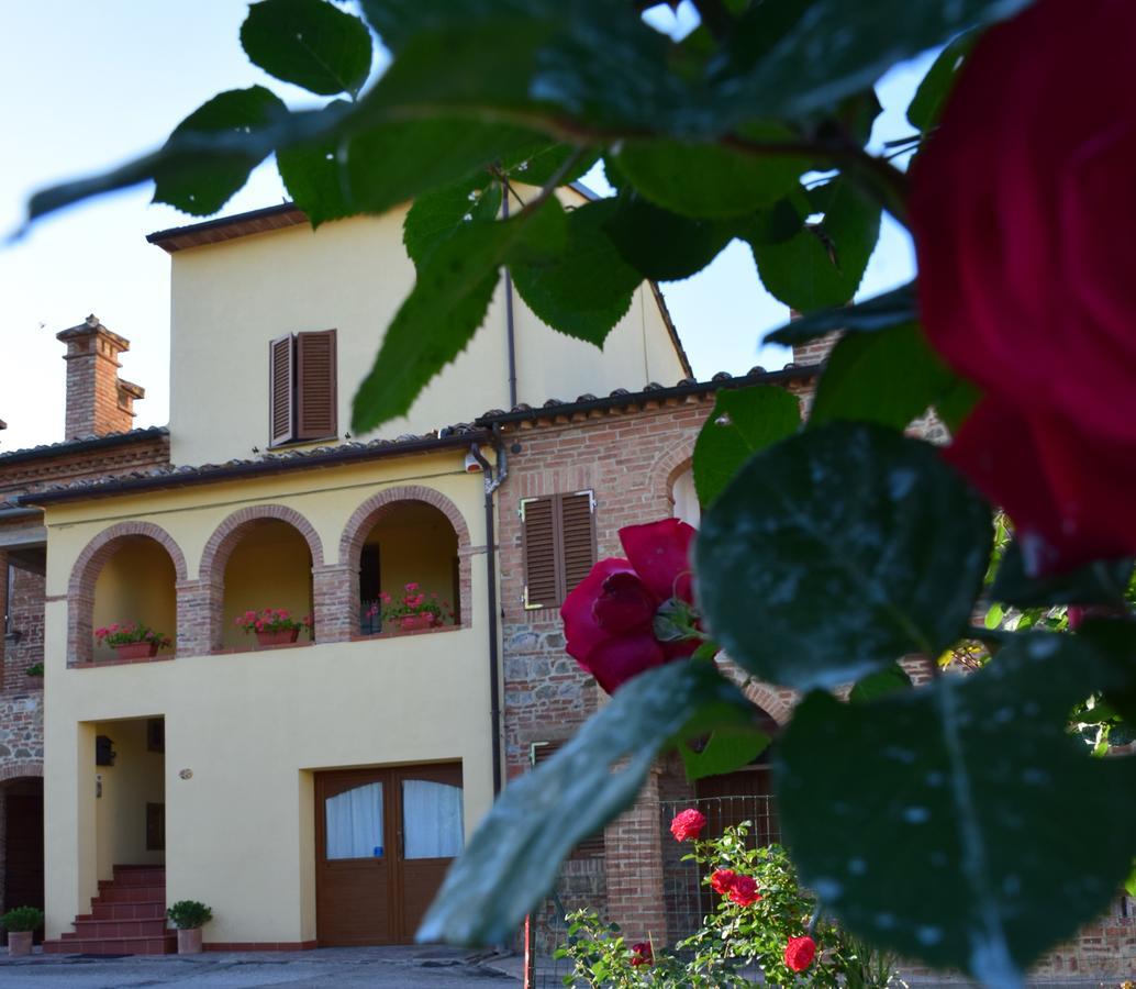 La Piccola Loggia Apartment Торита ди Сиена Стая снимка