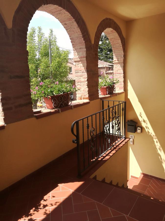 La Piccola Loggia Apartment Торита ди Сиена Екстериор снимка